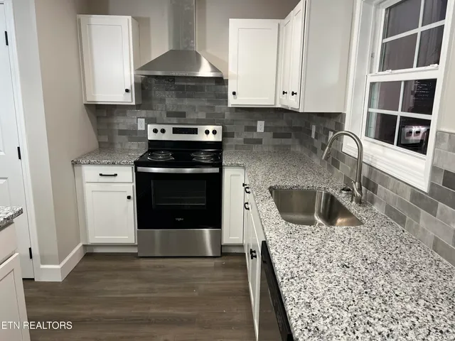 $1,300 | 317 Storie Avenue, Crossville, TN 38555