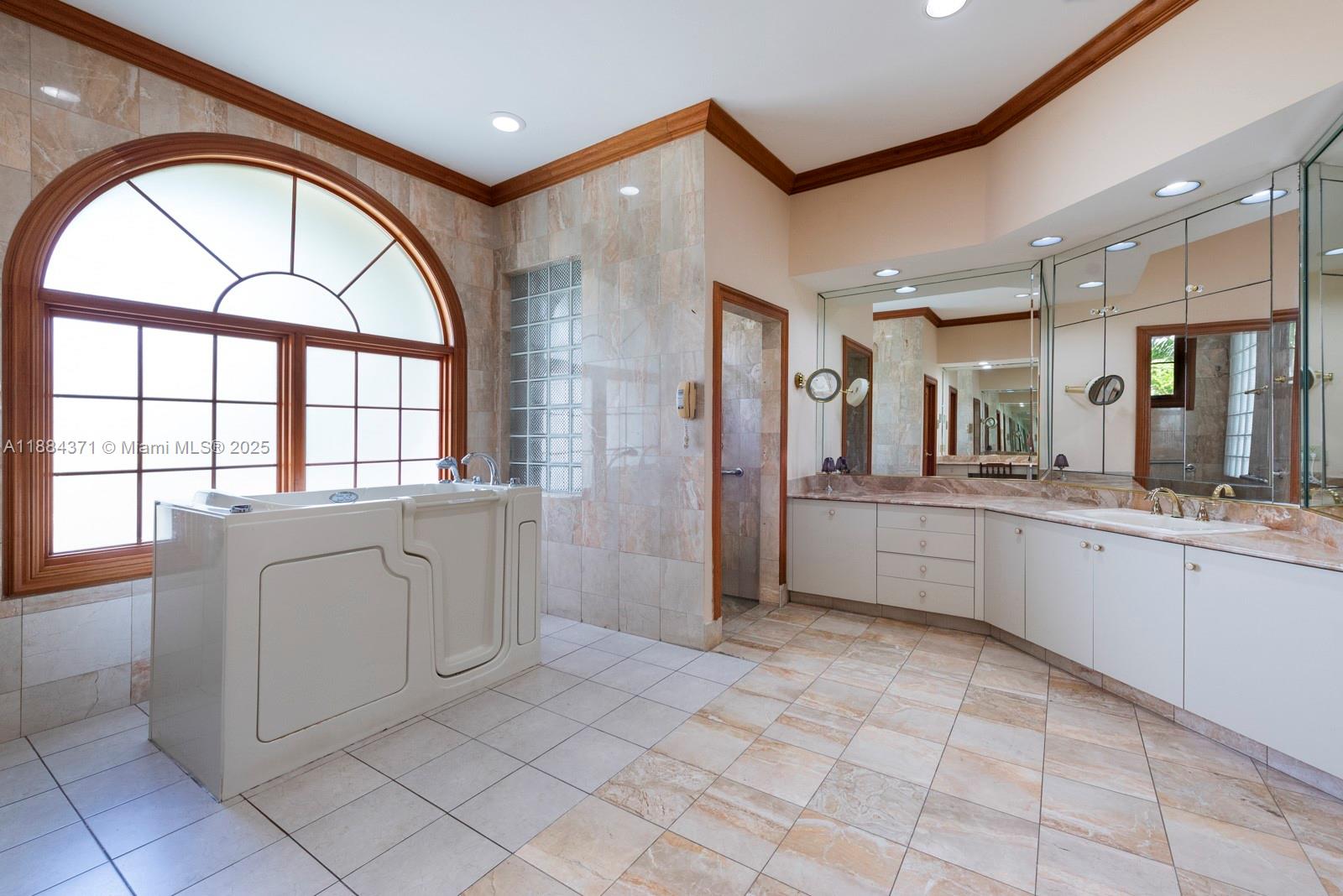 9360 Southwest 66th Street Miami, FL 33173 - Photo 28 of 64