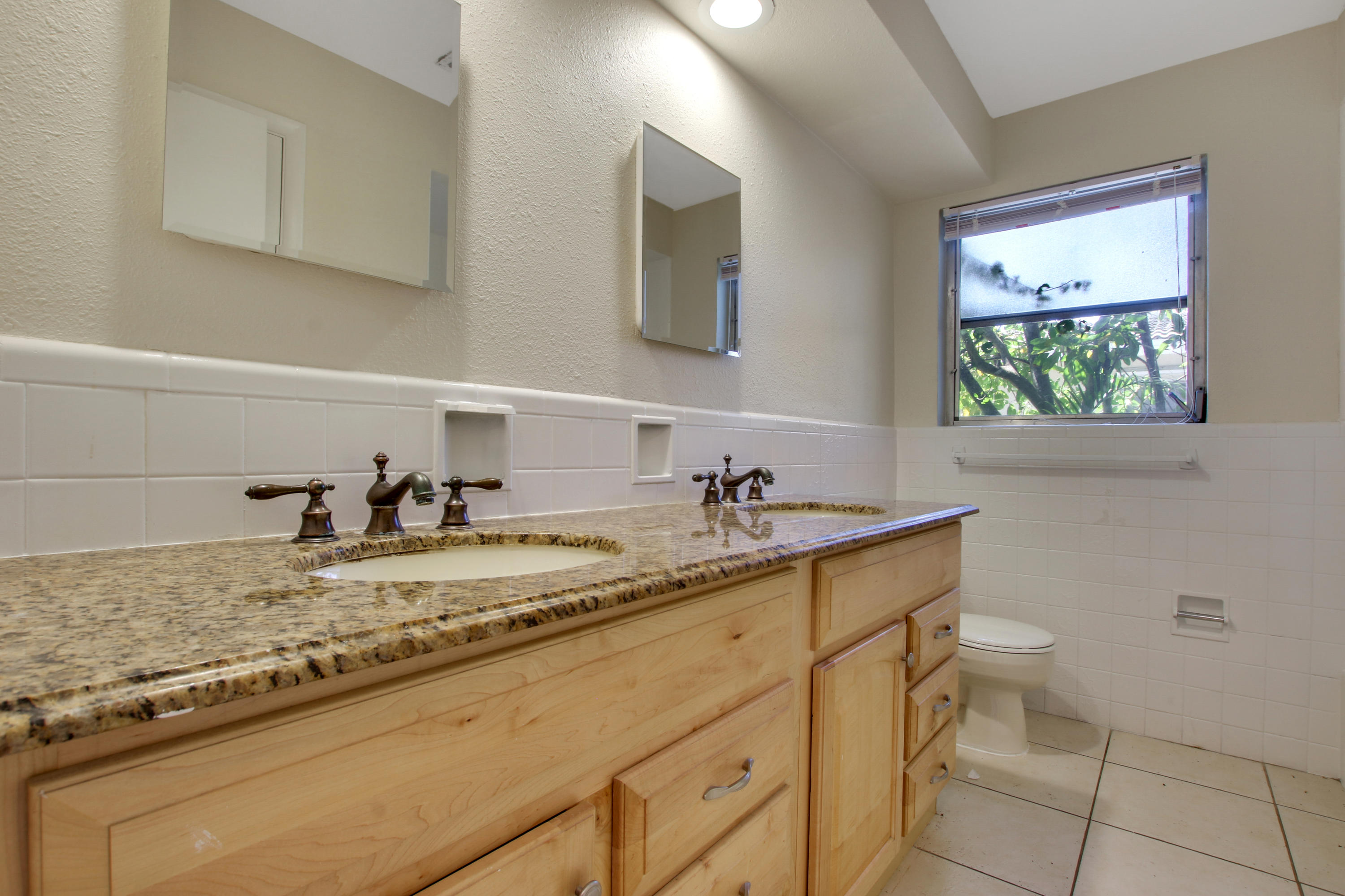 1385 West Camino Real Boca Raton, FL 33486 - Photo 19 of 22 House 2-47