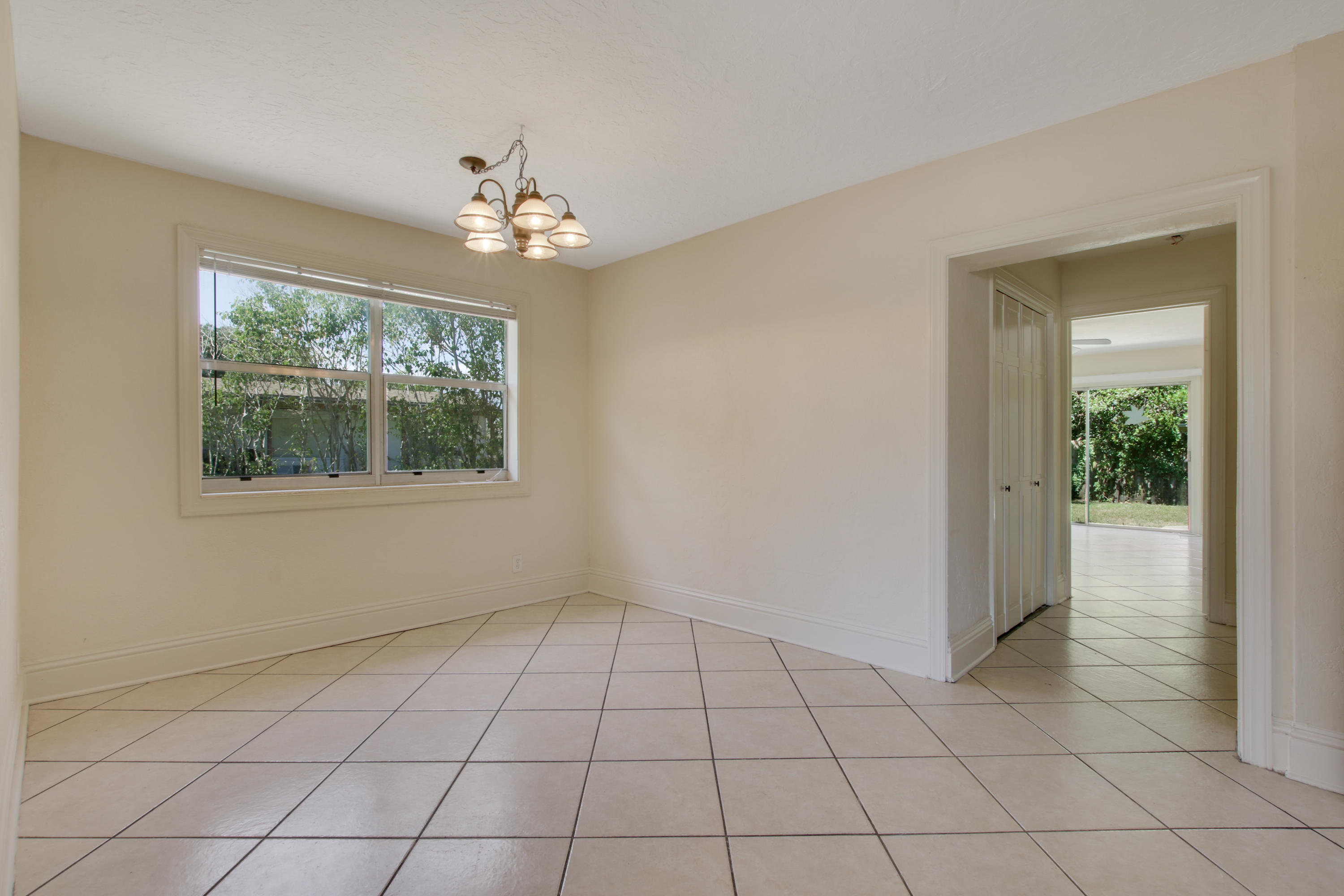 1385 West Camino Real Boca Raton, FL 33486 - Photo 20 of 22 House 2-61