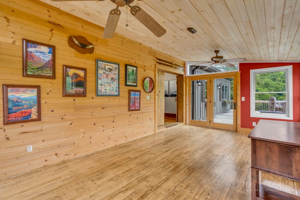 338 Woodbriar Road Sugar Grove, NC 28679 - Photo 35 of 49