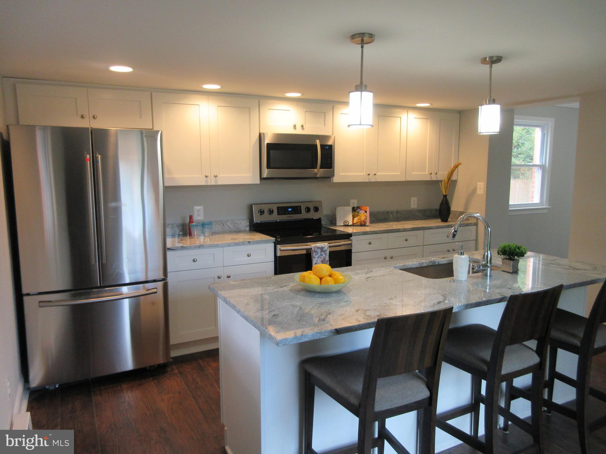 4801 Nantucket Road College Park, MD 20740 - Photo 5 of 19 Kitchen- Granite counters