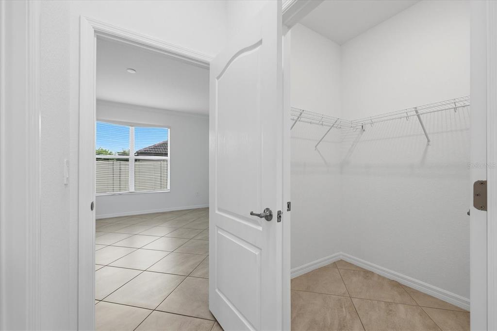 2607 Avolet Court Lakewood Ranch, FL 34211 - Photo 19 of 56