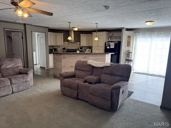 $140,000 | 407 East Fayette Avenue, Patoka, IL 62875