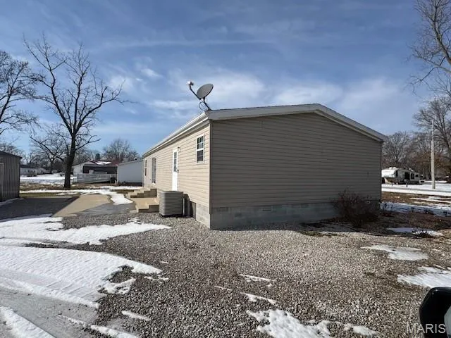 $150,000 | 407 East Fayette Avenue, Patoka, IL 62875