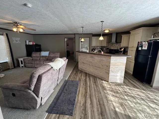 $150,000 | 407 East Fayette Avenue, Patoka, IL 62875