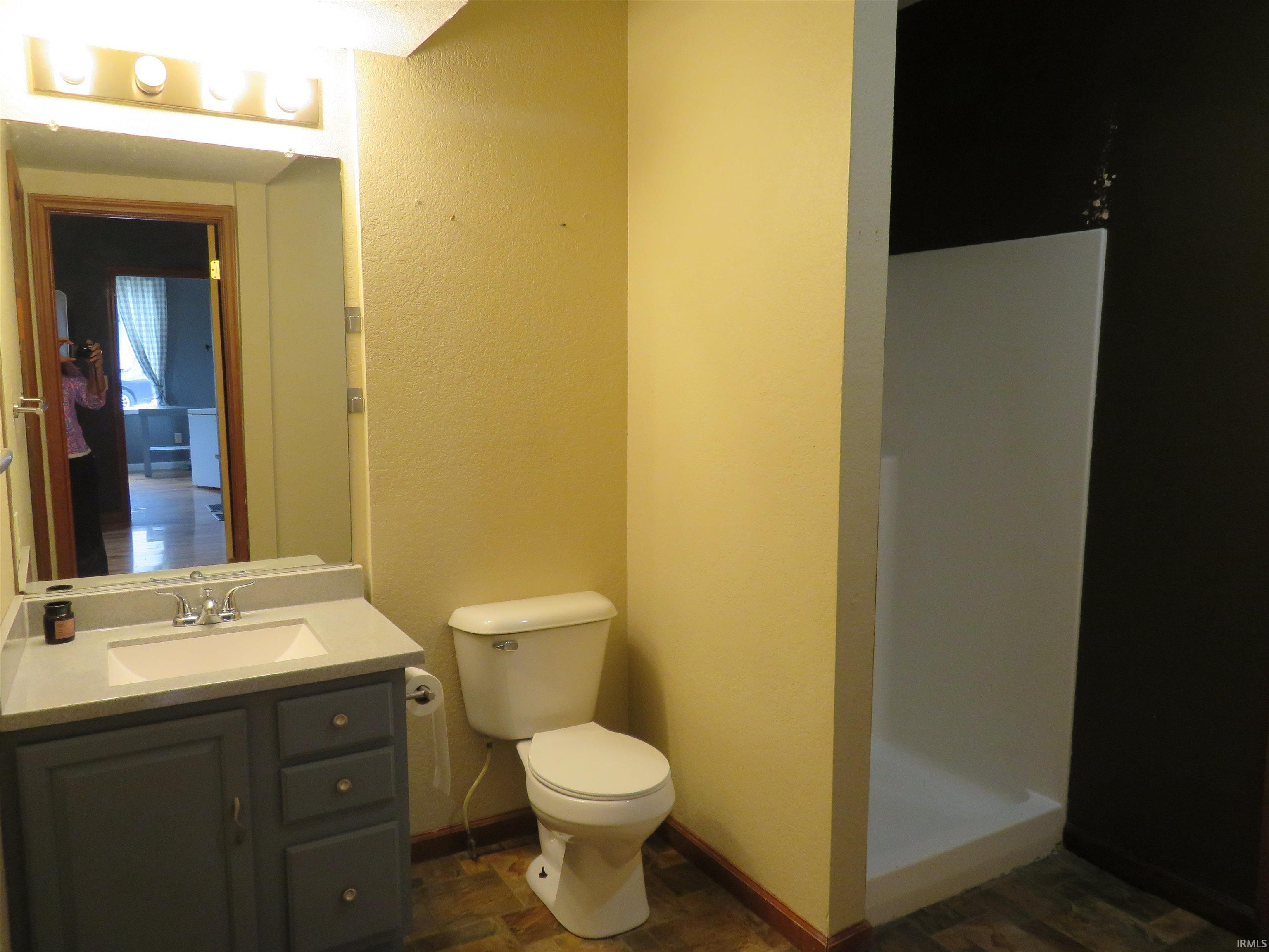 200 West Washington Street Syracuse, IN 46567 - Photo 14 of 31