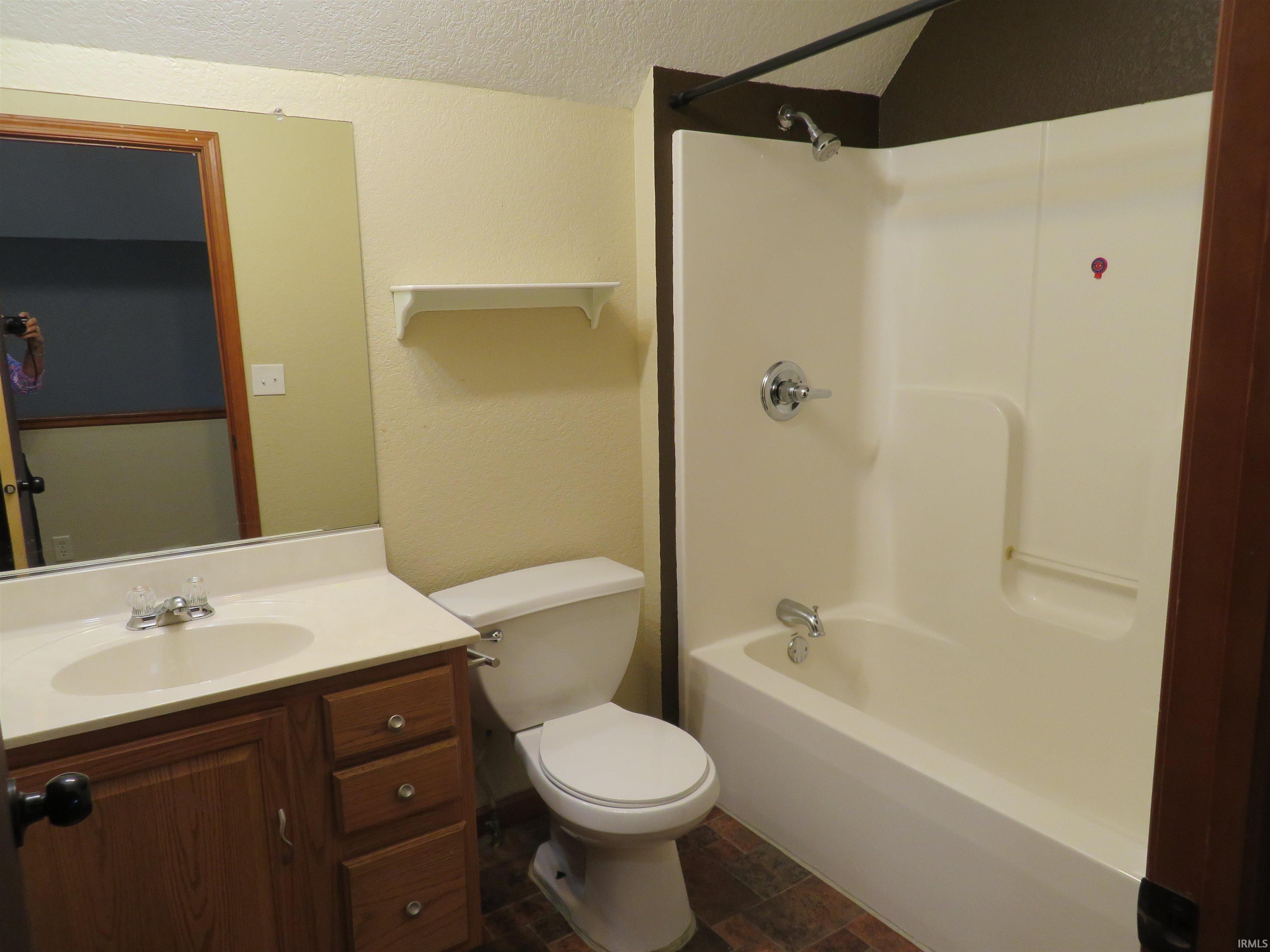 200 West Washington Street Syracuse, IN 46567 - Photo 21 of 31