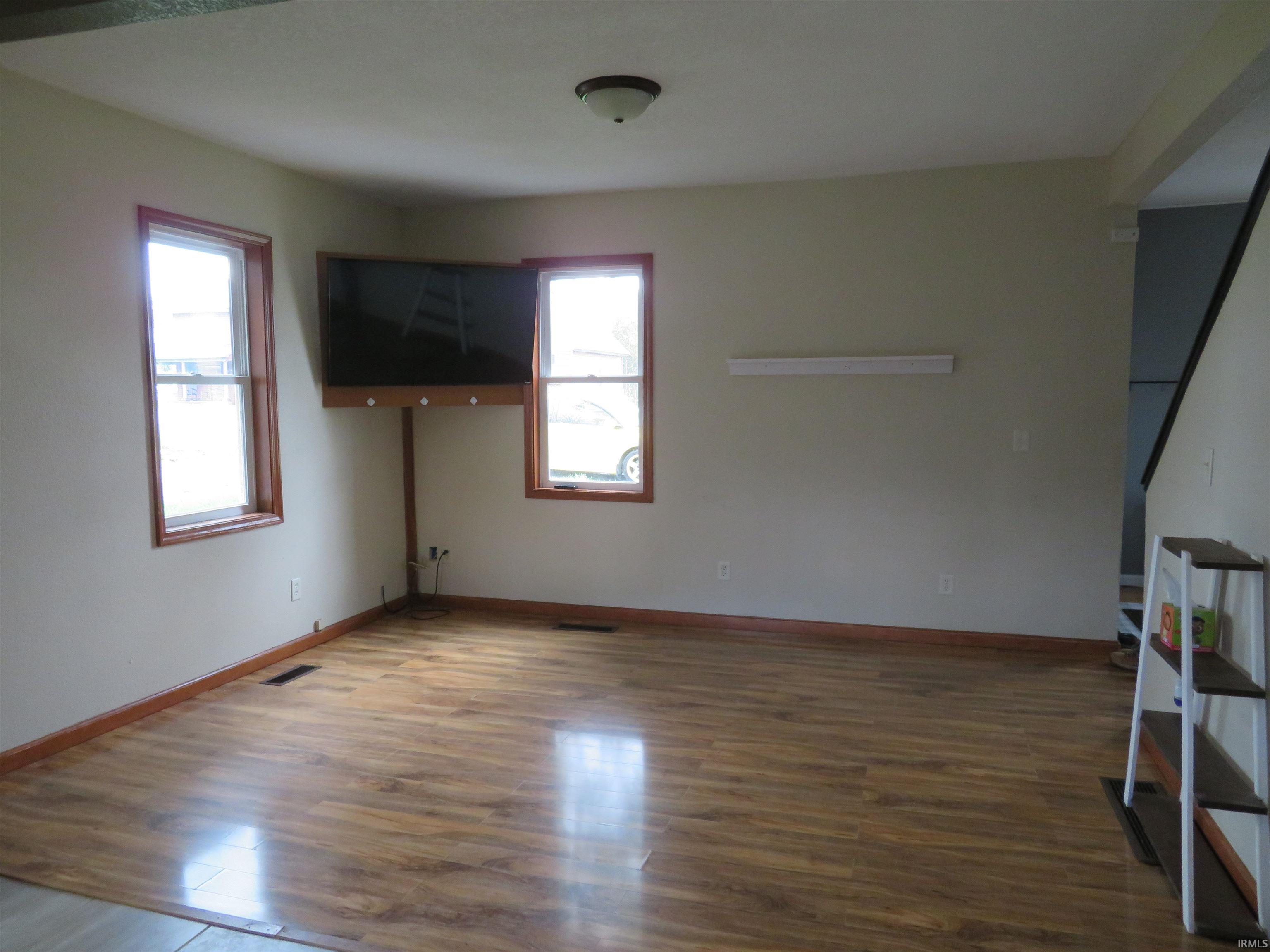 200 West Washington Street Syracuse, IN 46567 - Photo 8 of 31