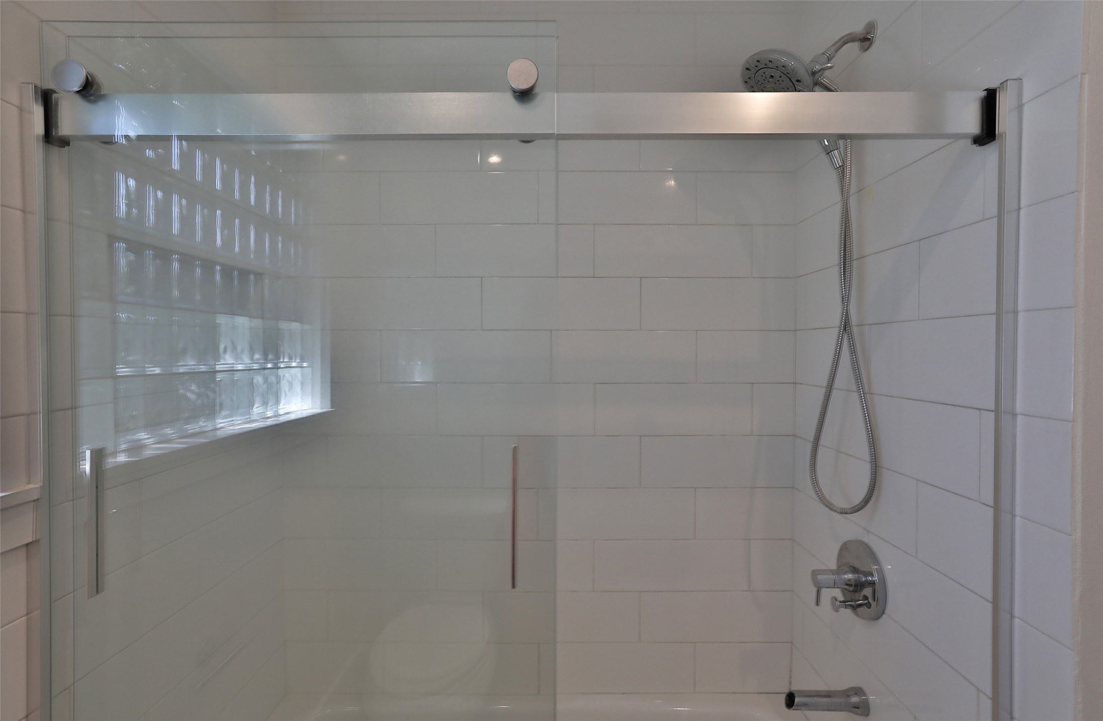 4613 Libbey Drive Houston, TX 77092 - Photo 17 of 26