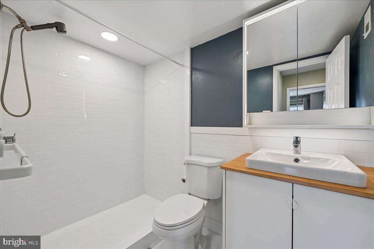 1121 University Boulevard West, Unit 1207 Silver Spring, MD 20902 - Photo 16 of 22