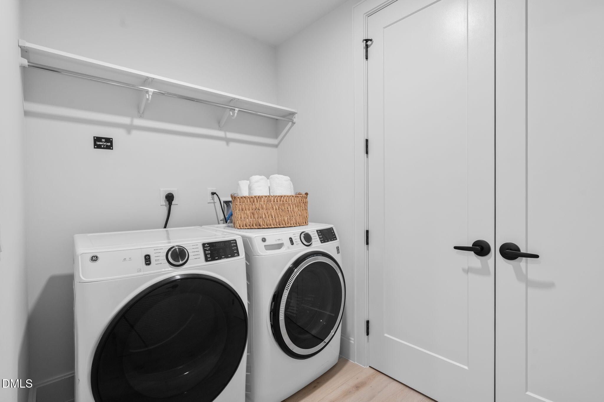 115 Morris Street, Unit 2502 Durham, NC 27701 - Photo 27 of 72 a utility room with dryer and washer
