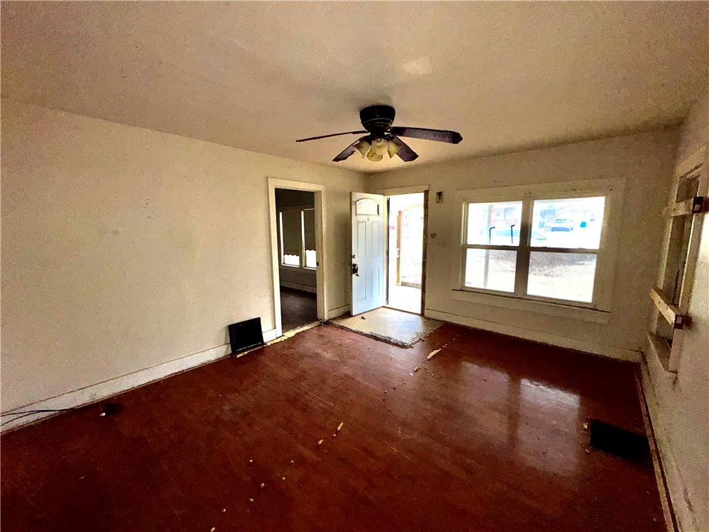 718 Thompson Avenue St. Joseph, MO 64504 - Photo 10 of 15
