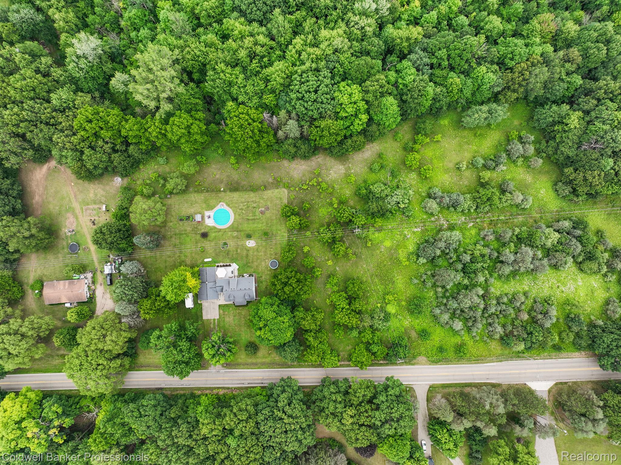 1906 Indian Road Lapeer, MI 48446 - Photo 30 of 52 Gallery Image 30