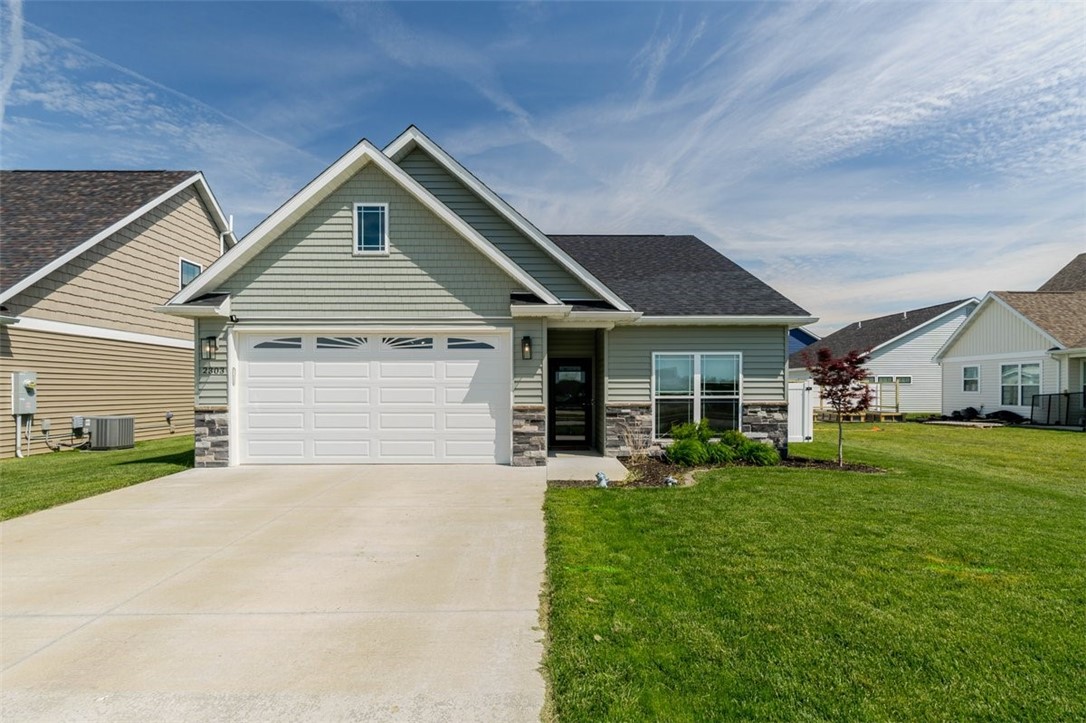 2303 Lilly Street Effingham, IL 62401 - Photo 1 of 11