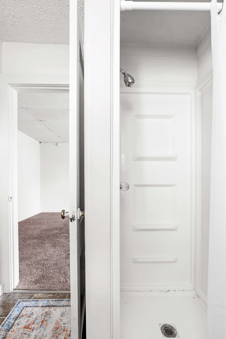 410 East Grove Street Bloomington, IL 61701 - Photo 15 of 25 a view of a bathroom