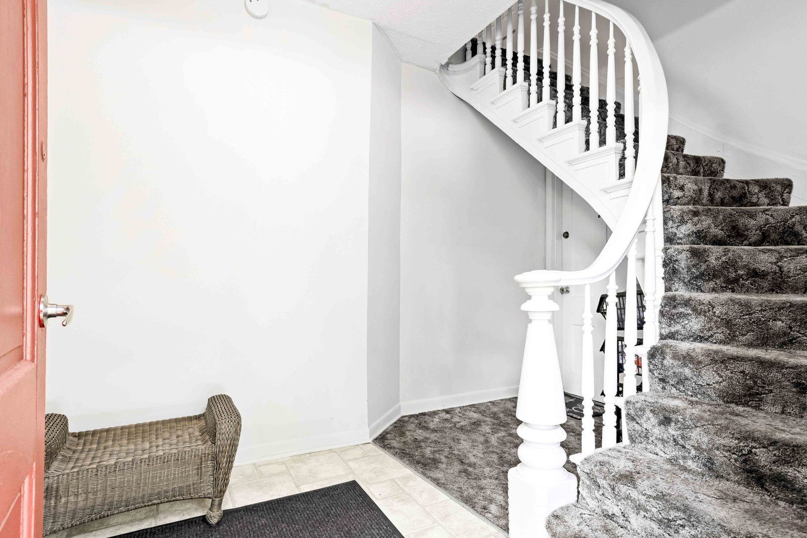 410 East Grove Street Bloomington, IL 61701 - Photo 5 of 25 a view of entryway with a rug