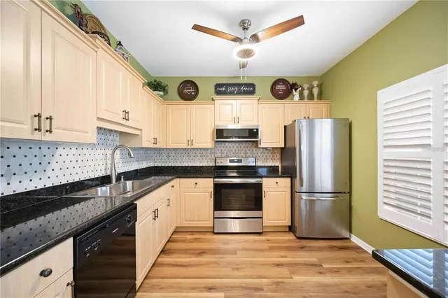 $2,299 | 7525 Plantation Circle, Bradenton, FL 34201