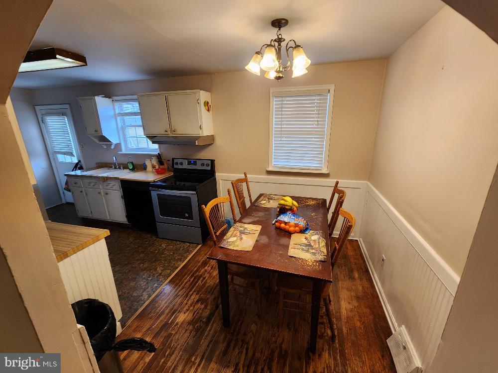4 Croyden Road Newark, DE 19702 - Photo 6 of 15 Dinning room