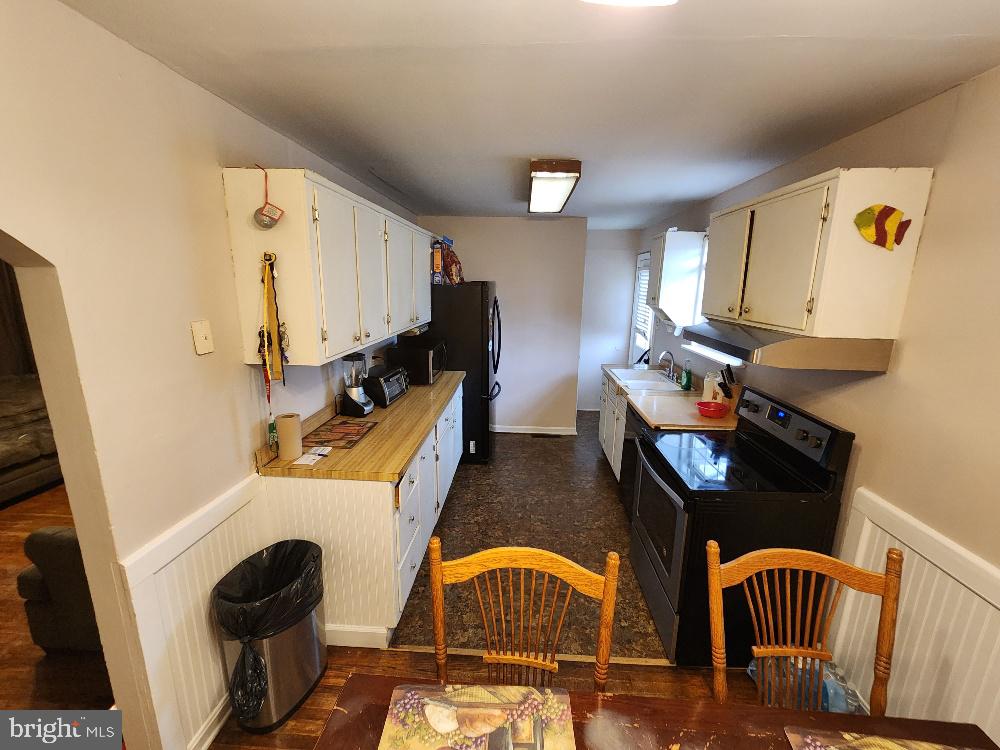 4 Croyden Road Newark, DE 19702 - Photo 7 of 15 Kitchen