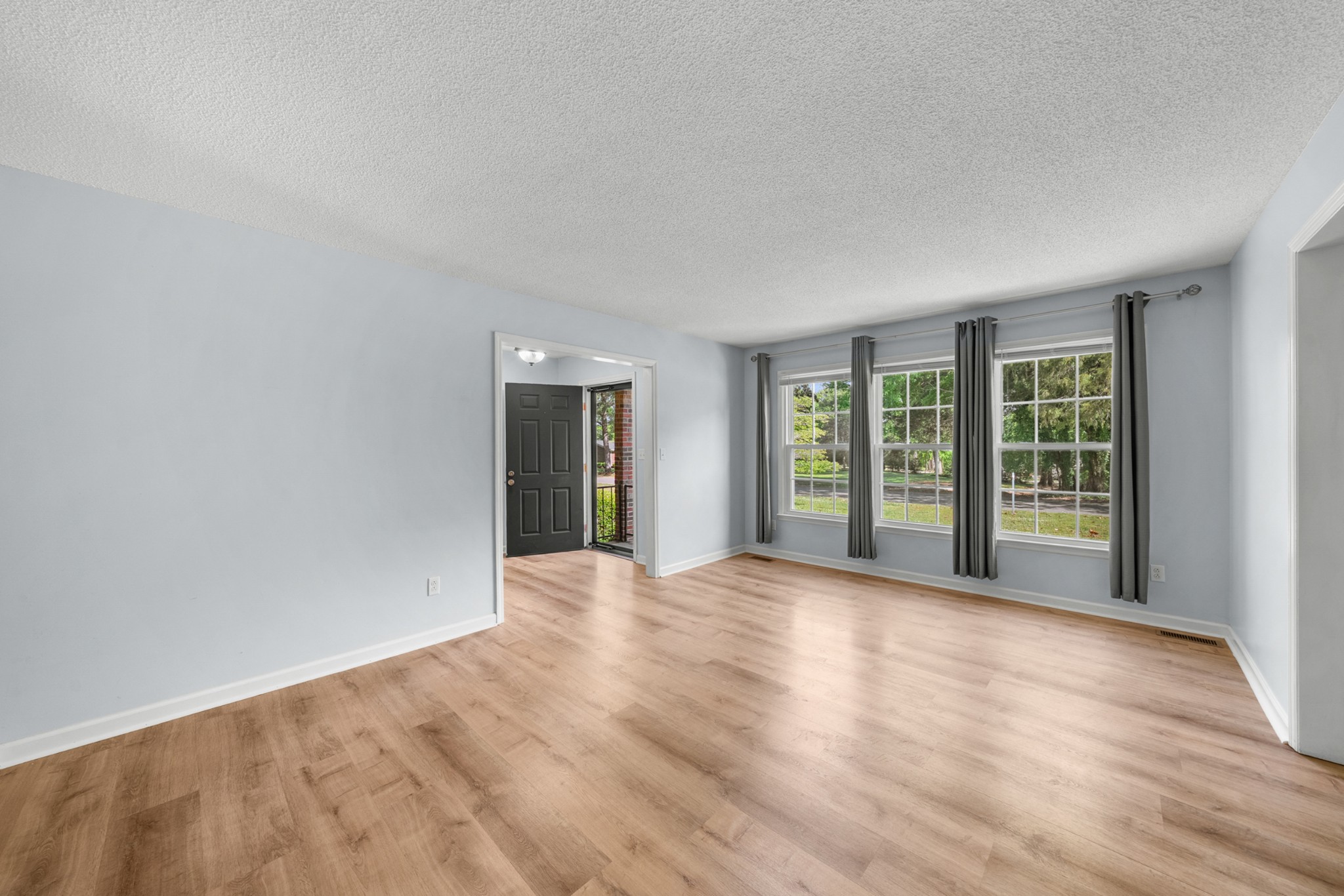 50 Maple Drive Winchester, TN 37398 - Photo 19 of 47 a view of an empty room with glass door and balcony