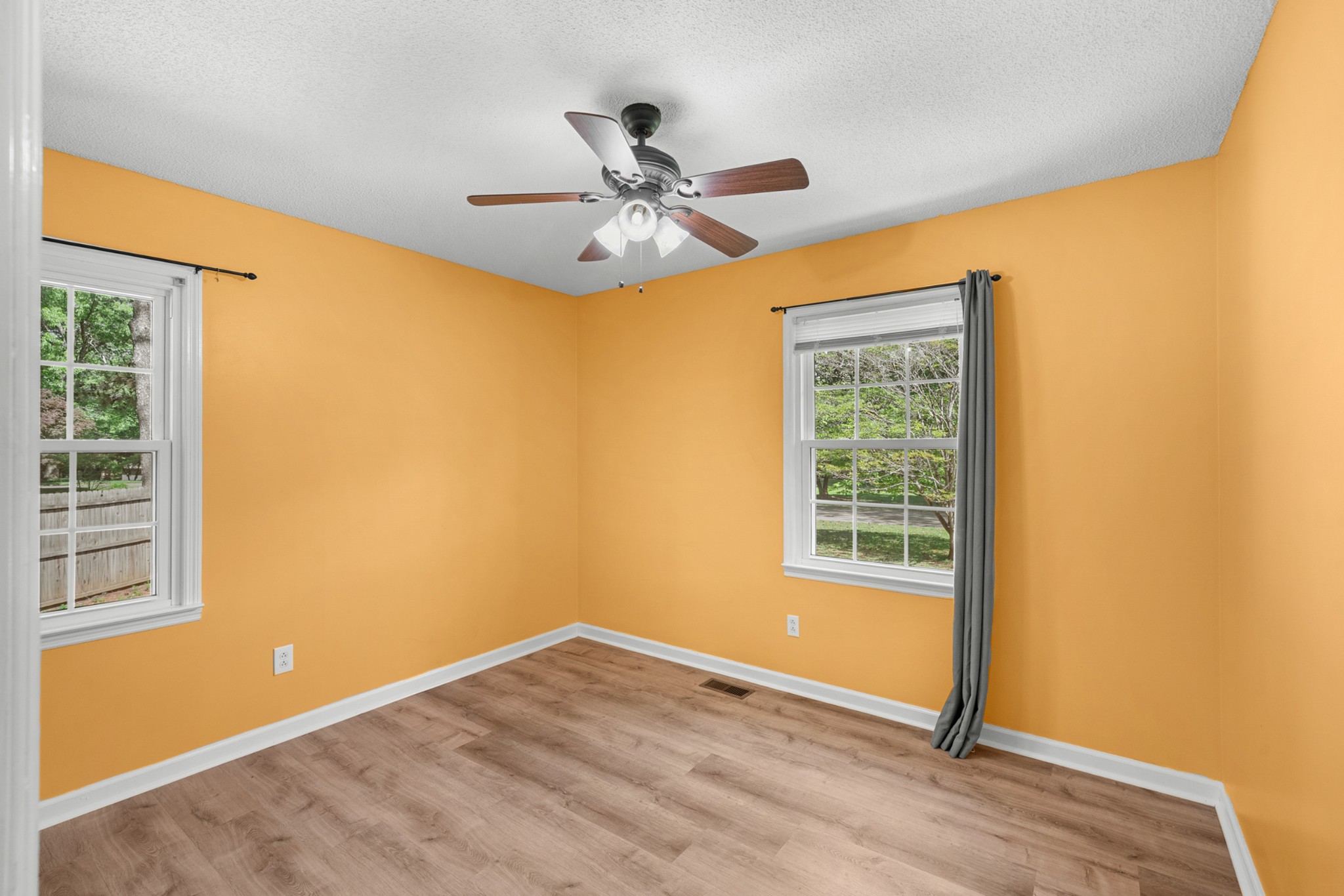 50 Maple Drive Winchester, TN 37398 - Photo 34 of 47 a view of an empty room with a window