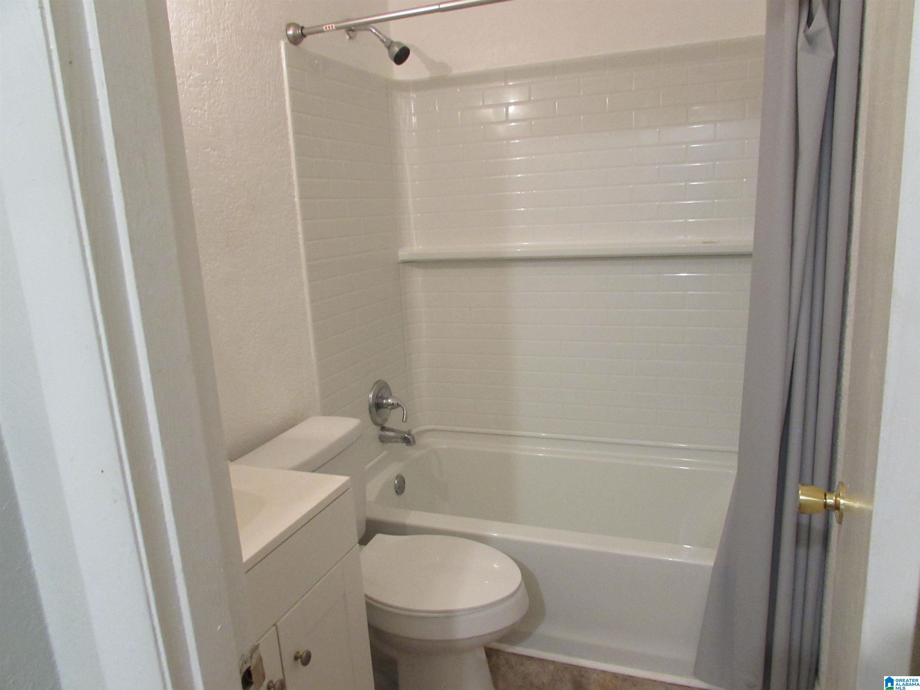 2303 Paul Street Anniston, AL 36201 - Photo 8 of 11