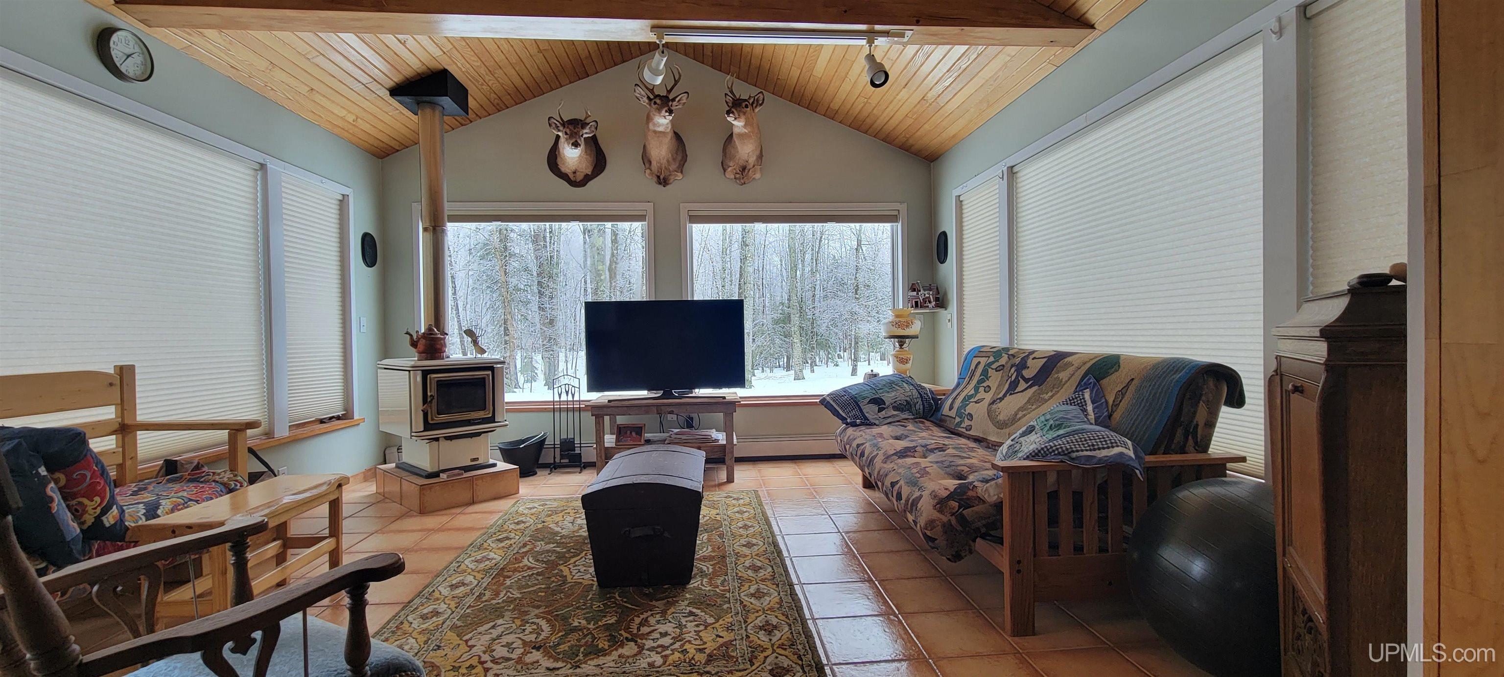 5784 East Maple Ridge 37th Road Rock, MI 49880 - Photo 11 of 50