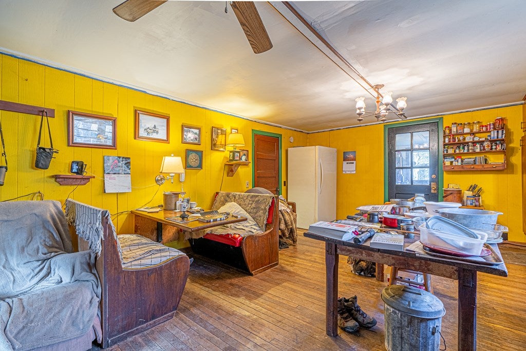 245 J Yates Road Lebanon, VA 24266 - Photo 6 of 74 Gallery Image 6