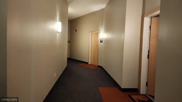 $1,650 | 2650 University Avenue West, Unit 323, St. Paul, MN 55114