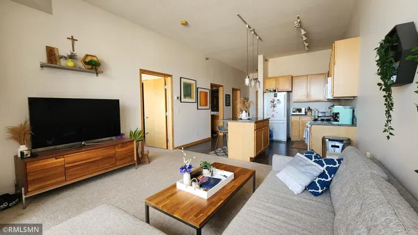 $1,650 | 2650 University Avenue West, Unit 323, St. Paul, MN 55114