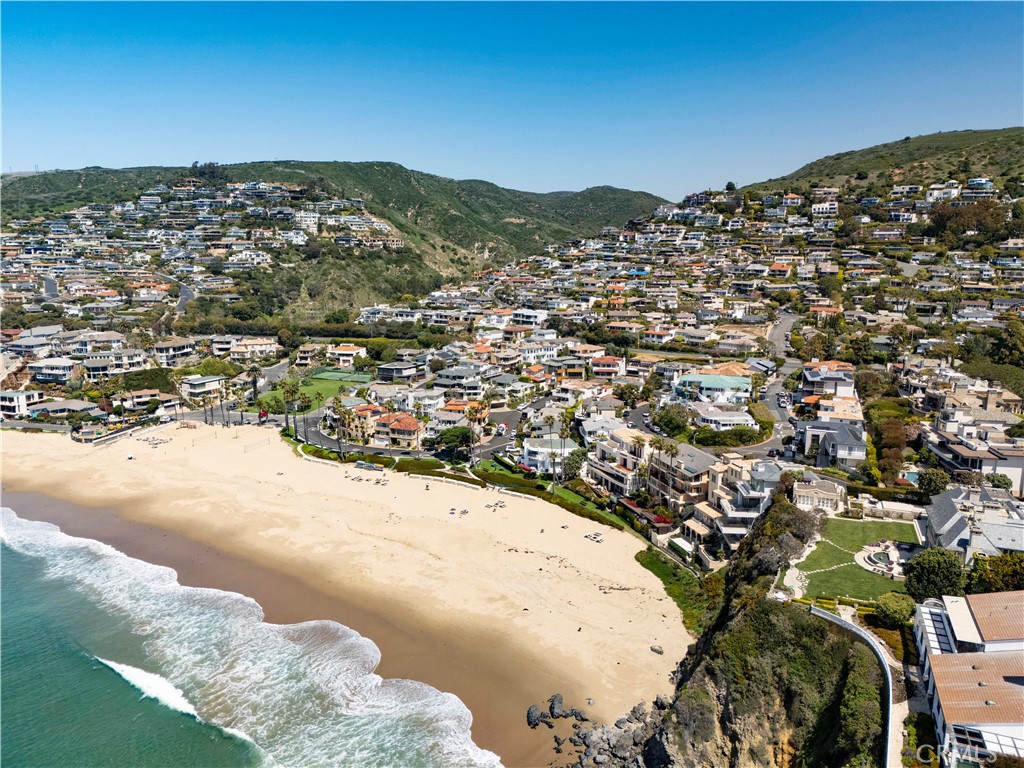 13 Emerald Bay Laguna Beach, CA 92651 - Photo 23 of 46