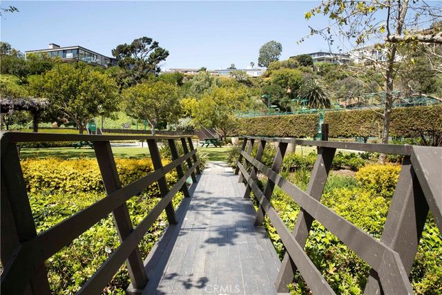 $5,250,000 | 13 Emerald Bay, Laguna Beach, CA 92651