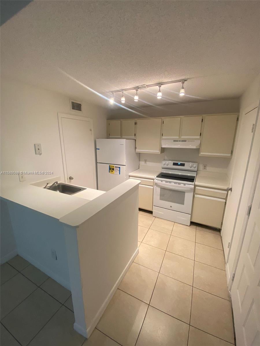 4581 West McNab Rd Unit 36  