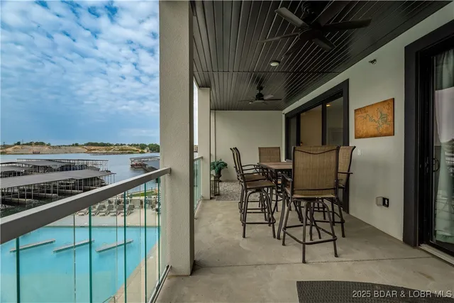 $585,000 | 1065 Topsider Lane, Unit 207, Osage Beach, MO 65065
