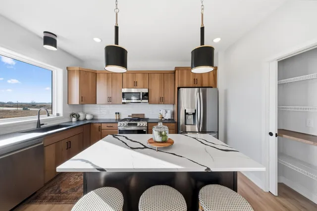 $711,405 | 1239 Ardara Ridge Road, Rosemount, MN 55068