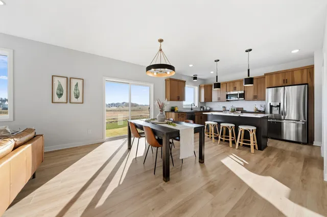 $711,405 | 1239 Ardara Ridge Road, Rosemount, MN 55068