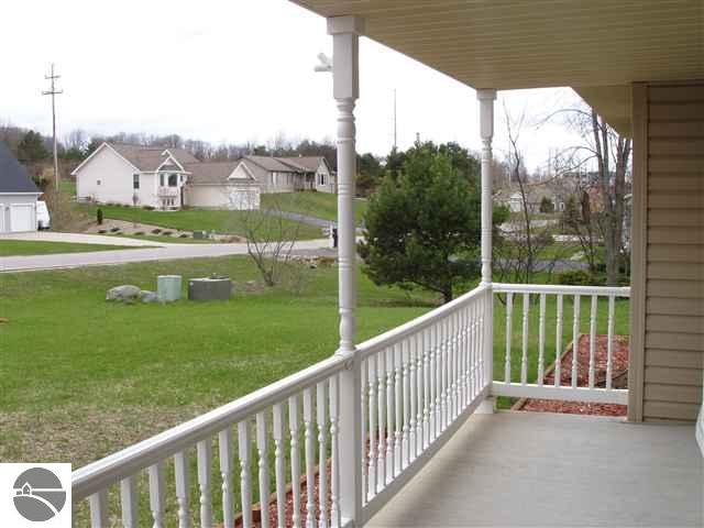 963 Napolean Way Traverse City, MI 49696 - Photo 7 of 24 1725678-6.JPG