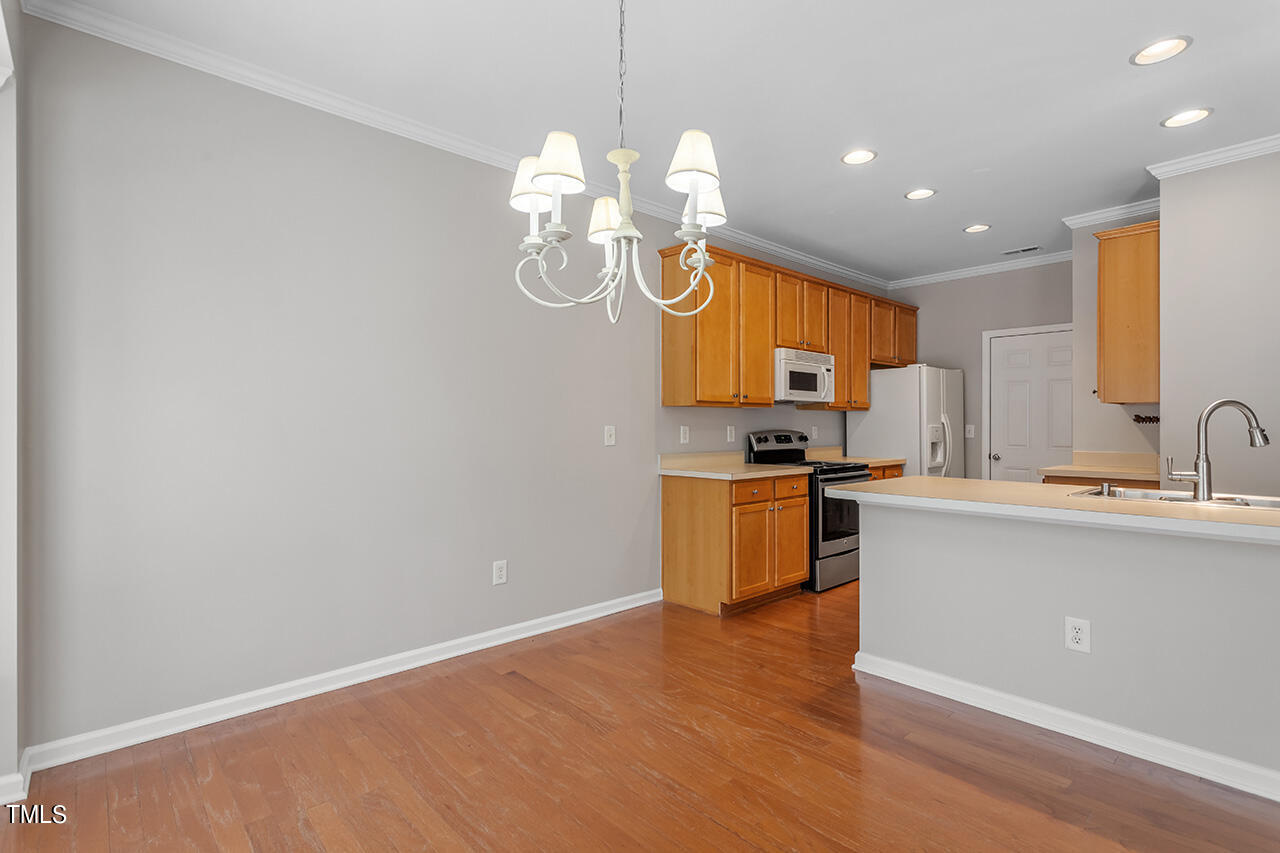8403 Tie Stone Way Raleigh, NC 27613 - Photo 10 of 37 8403 Tie Stone Way_16