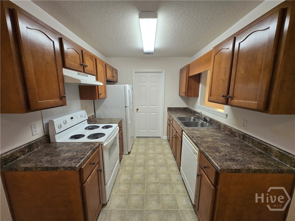 335 Joshua Circle Ellabell, GA 31308 - Photo 4 of 13