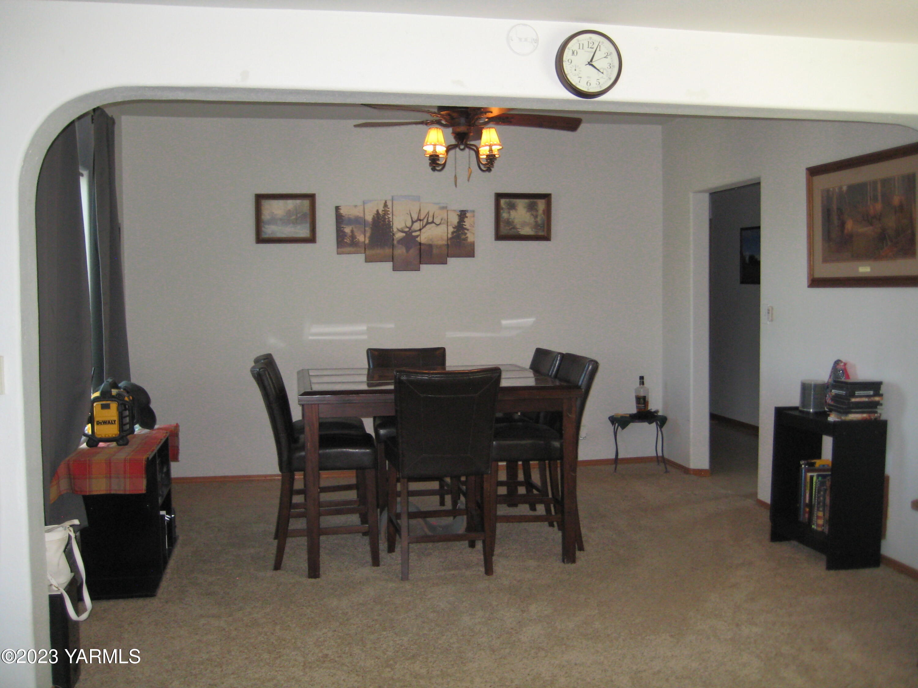 2600 South Euclid Road Grandview, WA 98930 - Photo 22 of 51 2600 S Euclid Dining Room