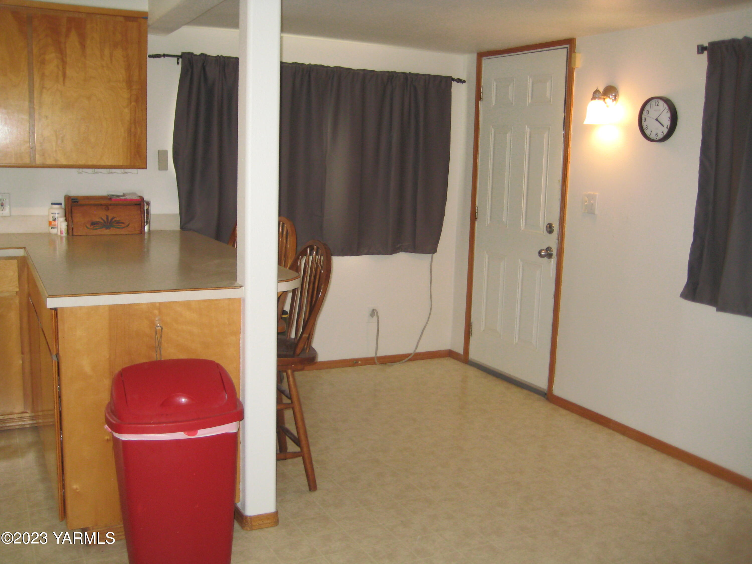 2600 South Euclid Road Grandview, WA 98930 - Photo 29 of 51 2600 S Euclid Back Door
