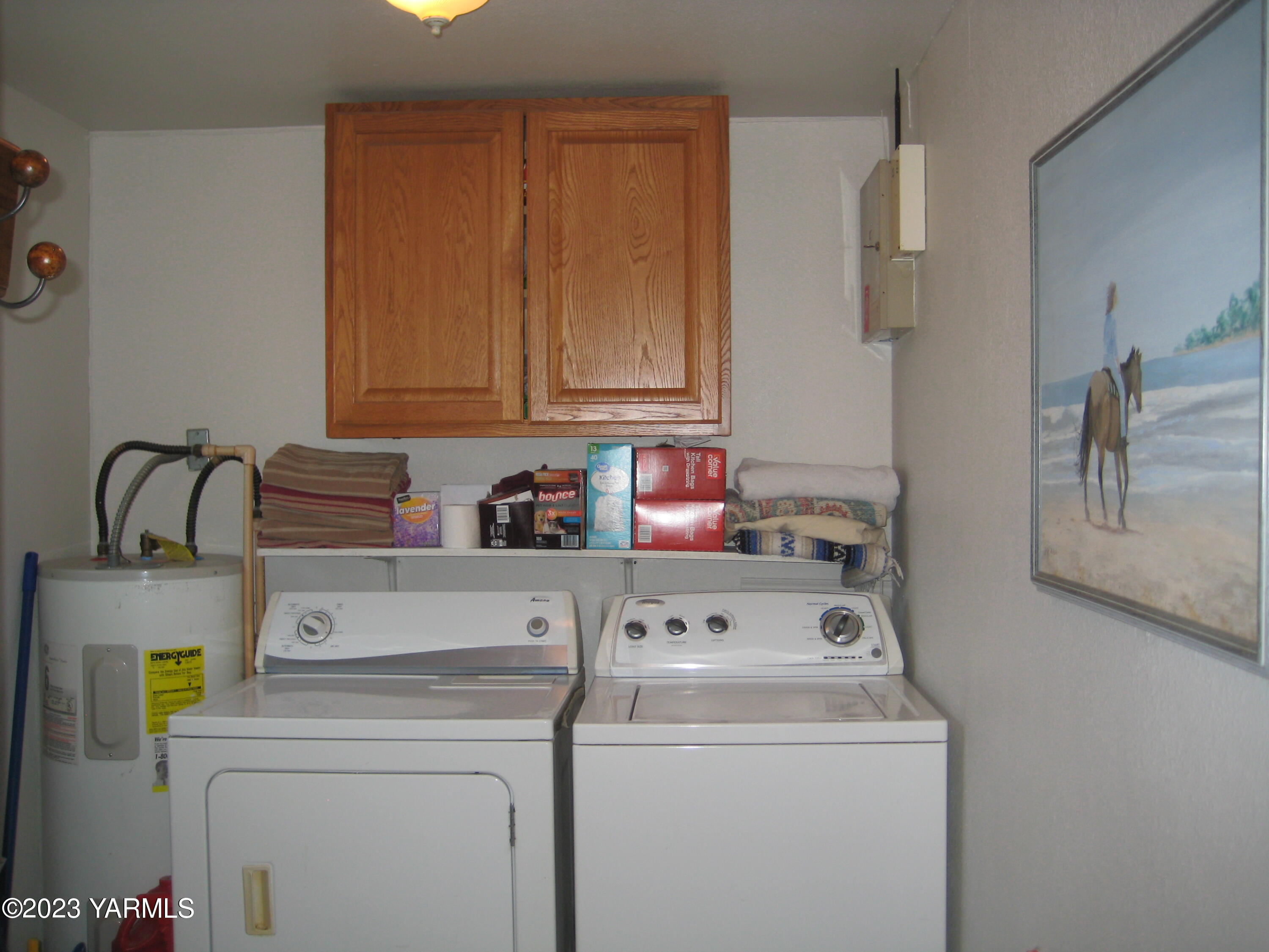 2600 South Euclid Road Grandview, WA 98930 - Photo 36 of 51 2600 S Euclid laundry area