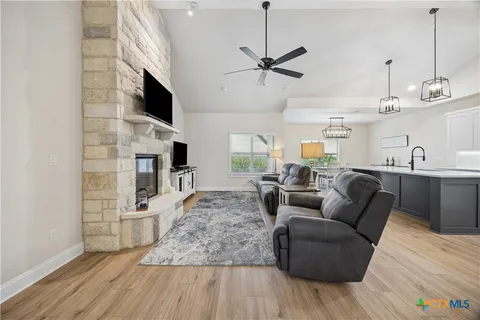 $435,000 | 118 Overlook Trail, Copperas Cove, TX 76522