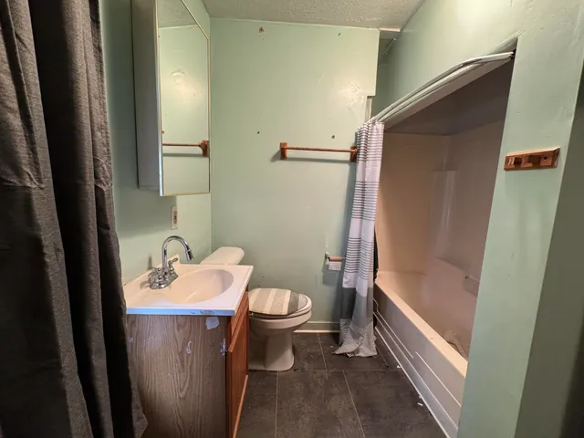 $70,000 | 640 South Magnolia Avenue, Lansing, MI 48912