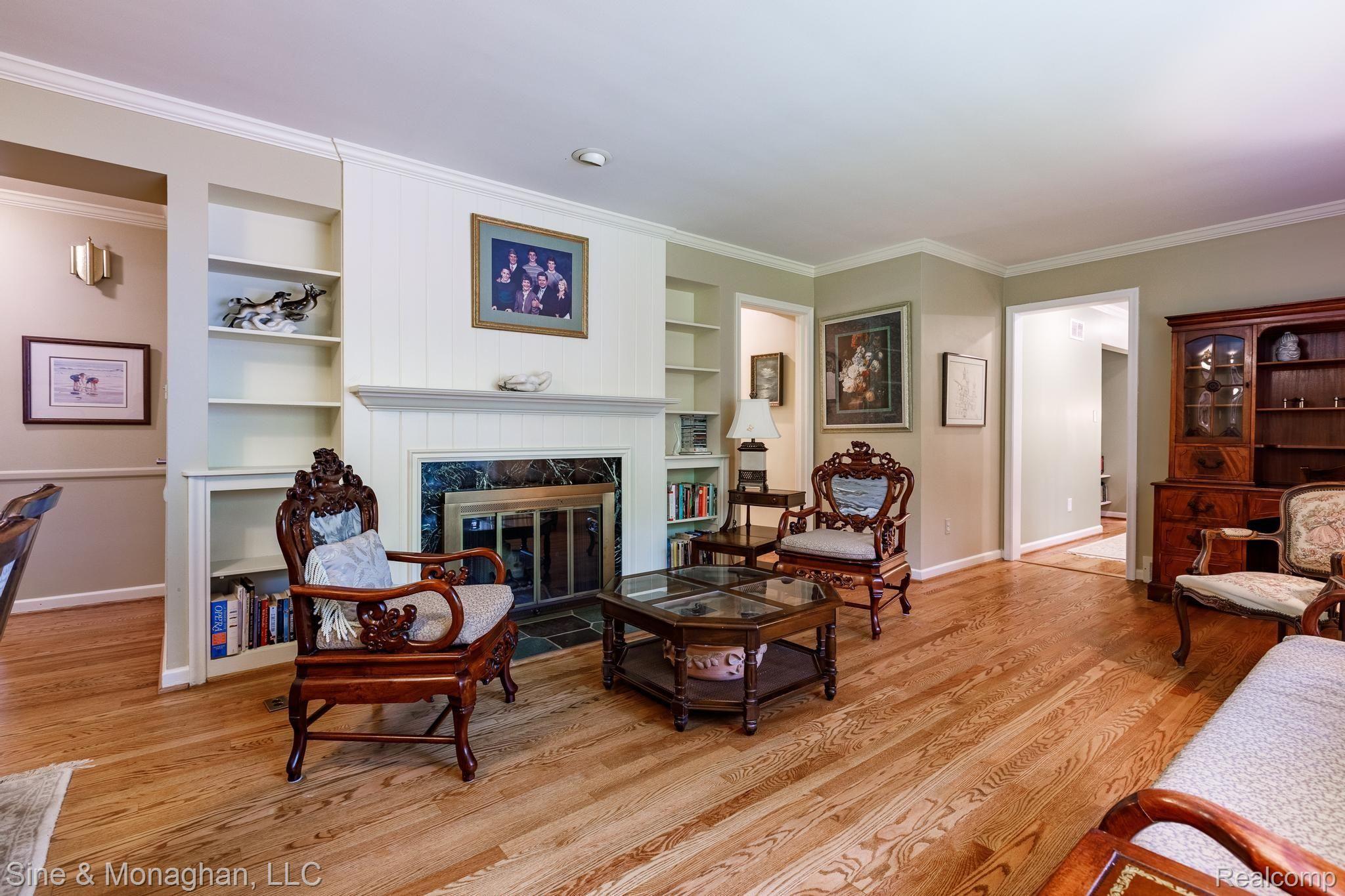 850 Shoreham Road Grosse Pointe, MI 48236 - Photo 3 of 37 850 Shoreham Rd-12.jpg