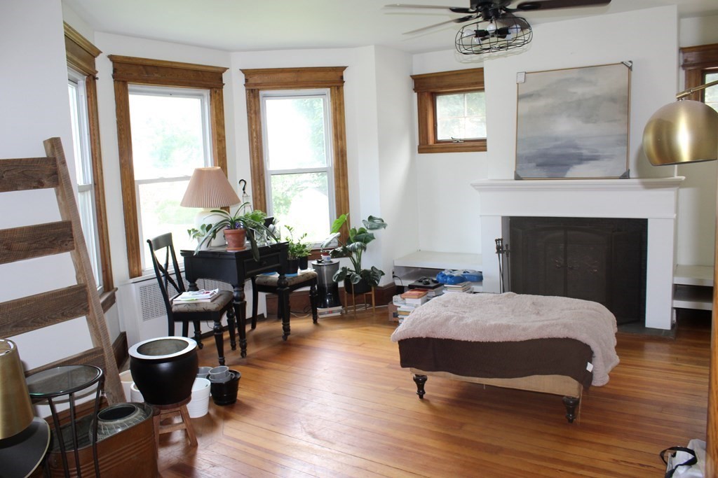 21 High Street West Springfield, MA 01089 - Photo 6 of 17