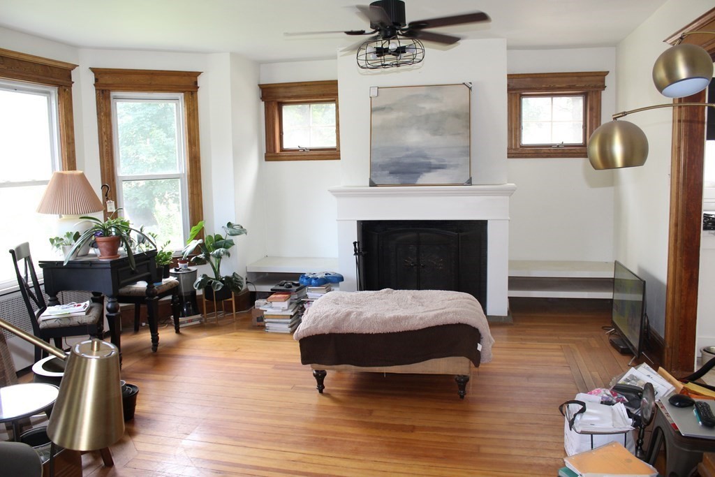 21 High Street West Springfield, MA 01089 - Photo 7 of 17