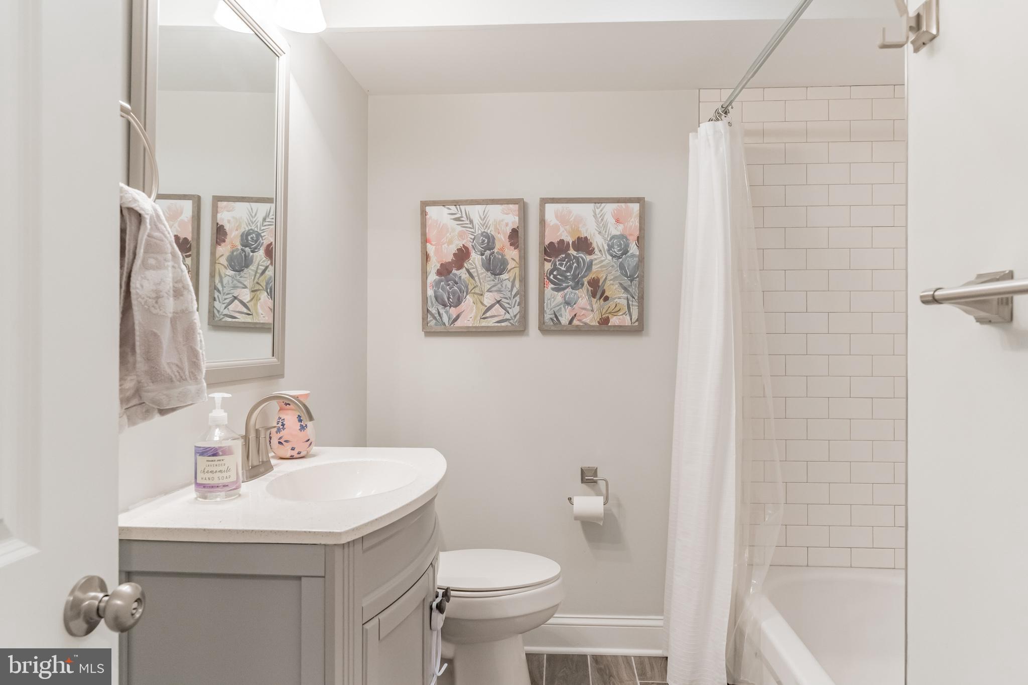 511 Highland Avenue Ambler, PA 19002 - Photo 17 of 38 First floor Bath