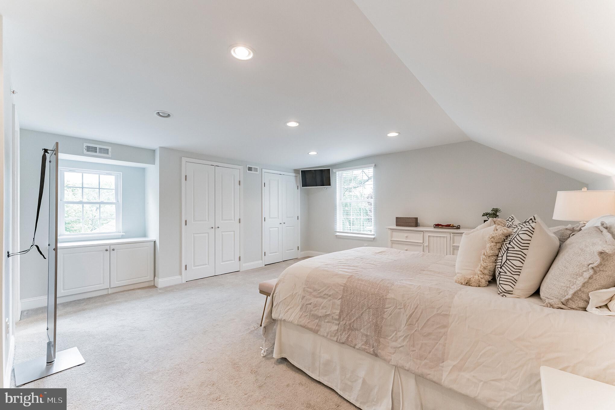 511 Highland Avenue Ambler, PA 19002 - Photo 26 of 38 Primary Bedroom from door